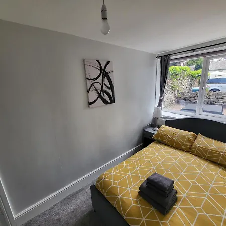 Courtyard Дом отдыха Картмел