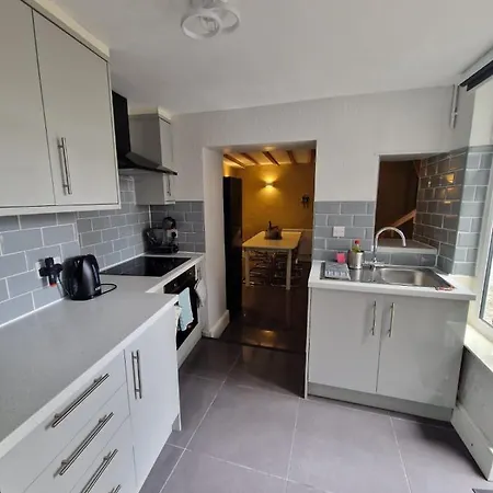 Courtyard * Картмел